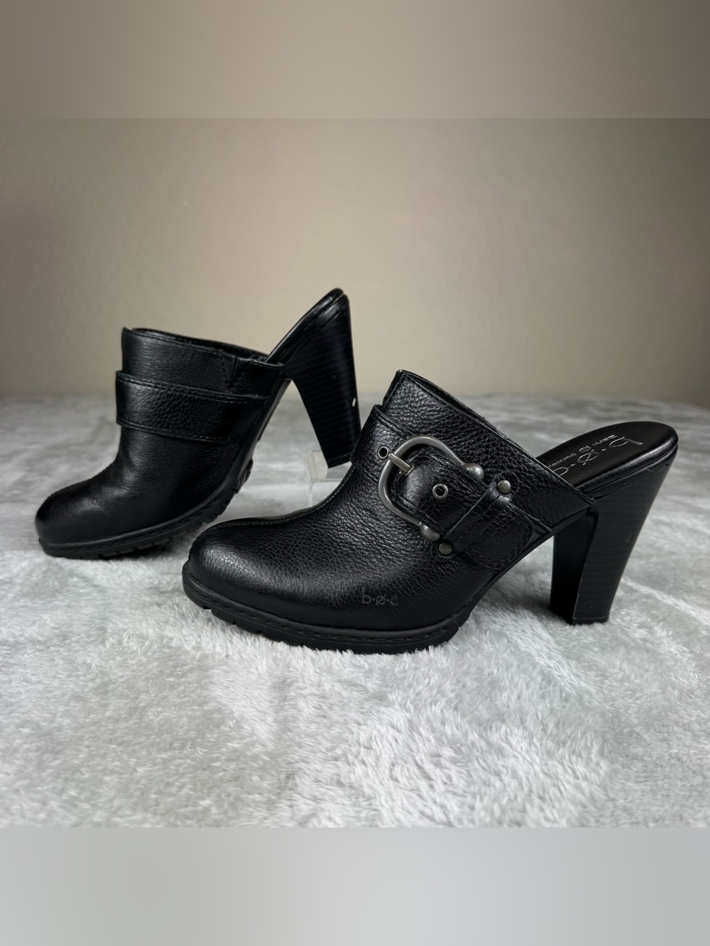 BOC Born Concept Black Leather Mules w/ Buckle Size 8
